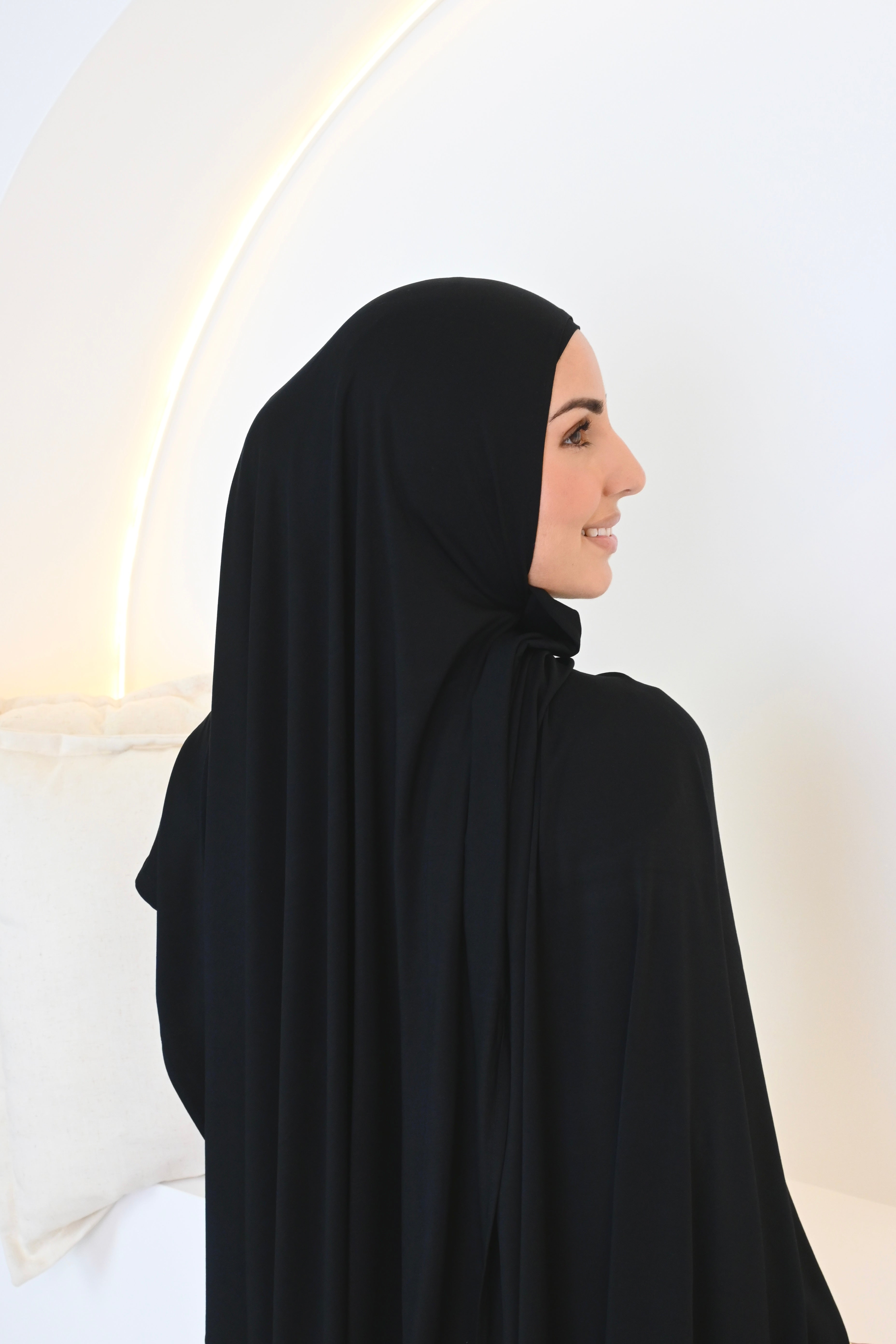 Dark muse - With matching under cap